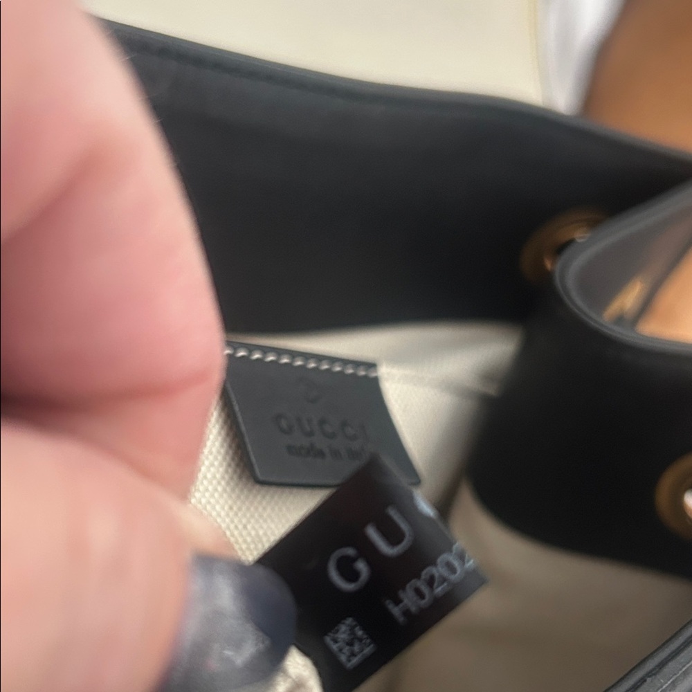 GUCCI WOMENS BACKPACK EUC Dark Gold-Gunmetal Hardwear and Chain - Picture 3 of 10